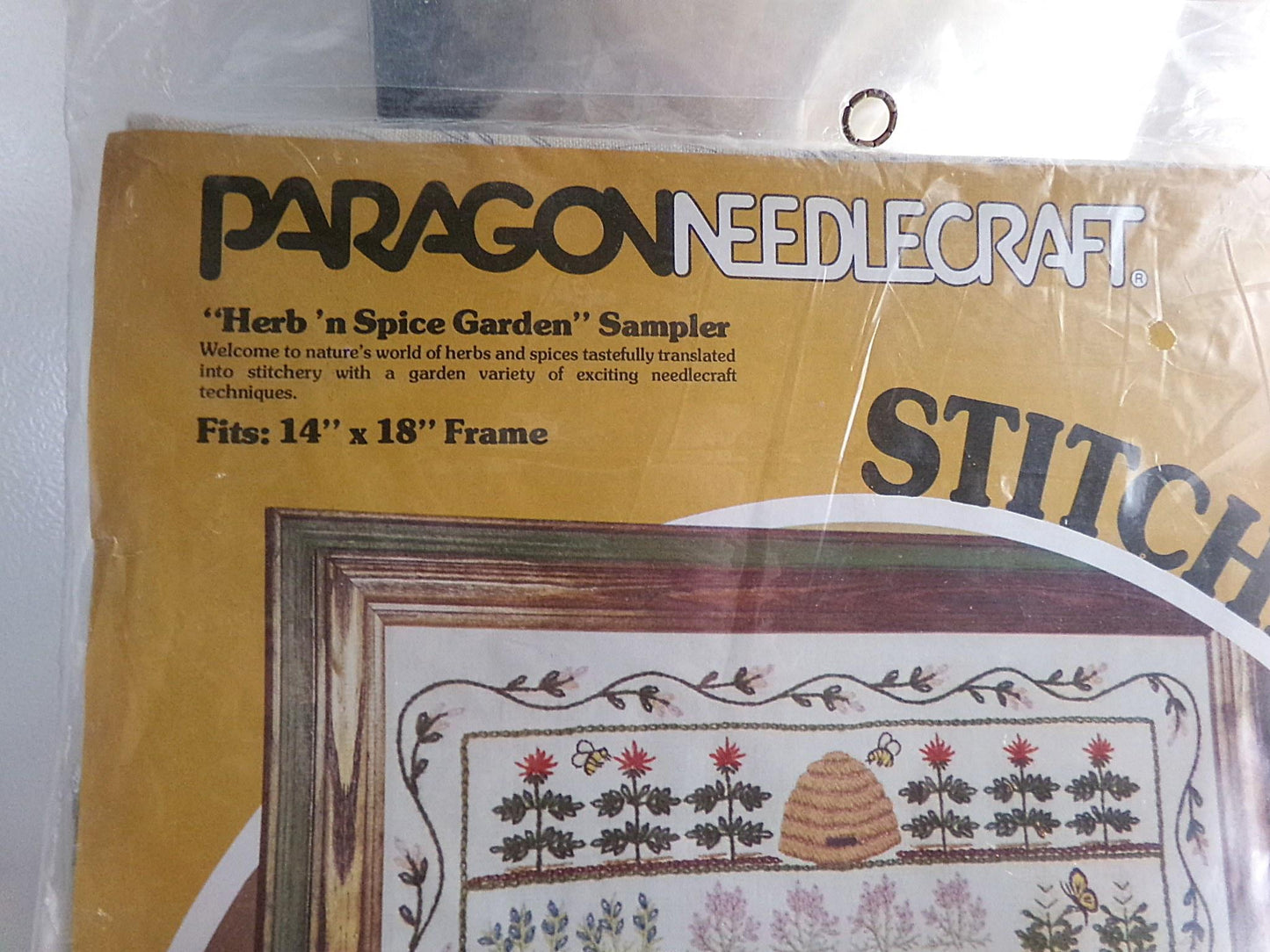 HERB 'n SPICE Garden Crewel Embroidery Kit, Paragon 0786 Vintage Stitchery Sampler