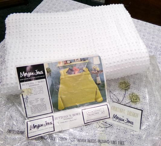 Vintage Morgan Jones Chenille Bedspread, White Buttons 'n Bows Texture TWIN Sz Bedding