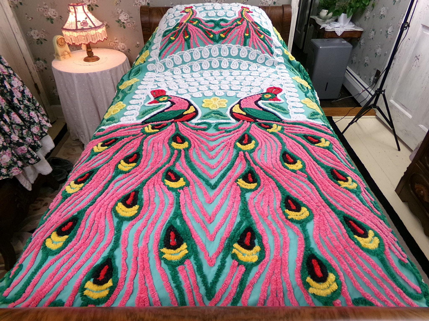 Green Peacock Vintage Chenille Bedspread, Full Size Pink Lovebirds & Swirls