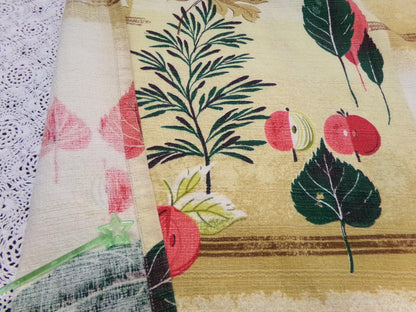 Vintage 1950s Barkcloth Fabric, Rustic Boho Shadow Autumn Leaves, Apples & Pine, 20"x46"