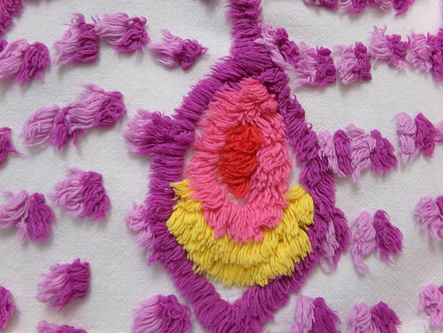 dazzling peacock feathers vintage chenille bedspread fabric 20" x 23"