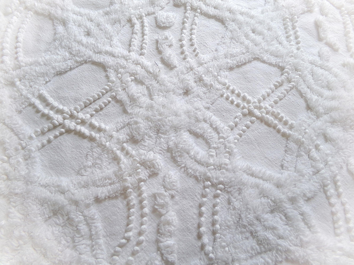White Infinity Links Vintage Chenille Bedspread Fabric, 12x18" Piece