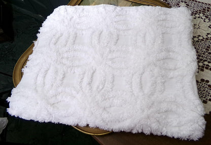 Vintage Chenille Fabric Elegant Fluffy White Wedding Rings, 18" x 25"
