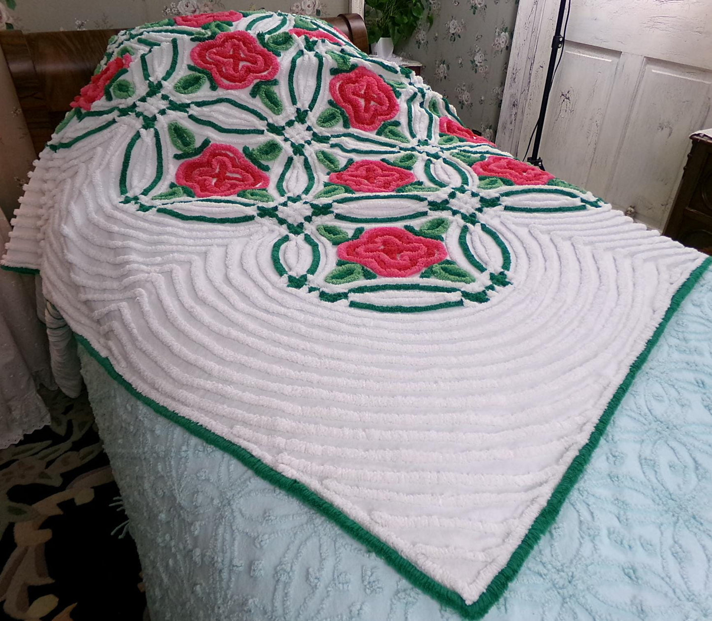 Shabby Rose Vintage Chenille Bedspread Tufted White Full Size 100% Cotton Bedding