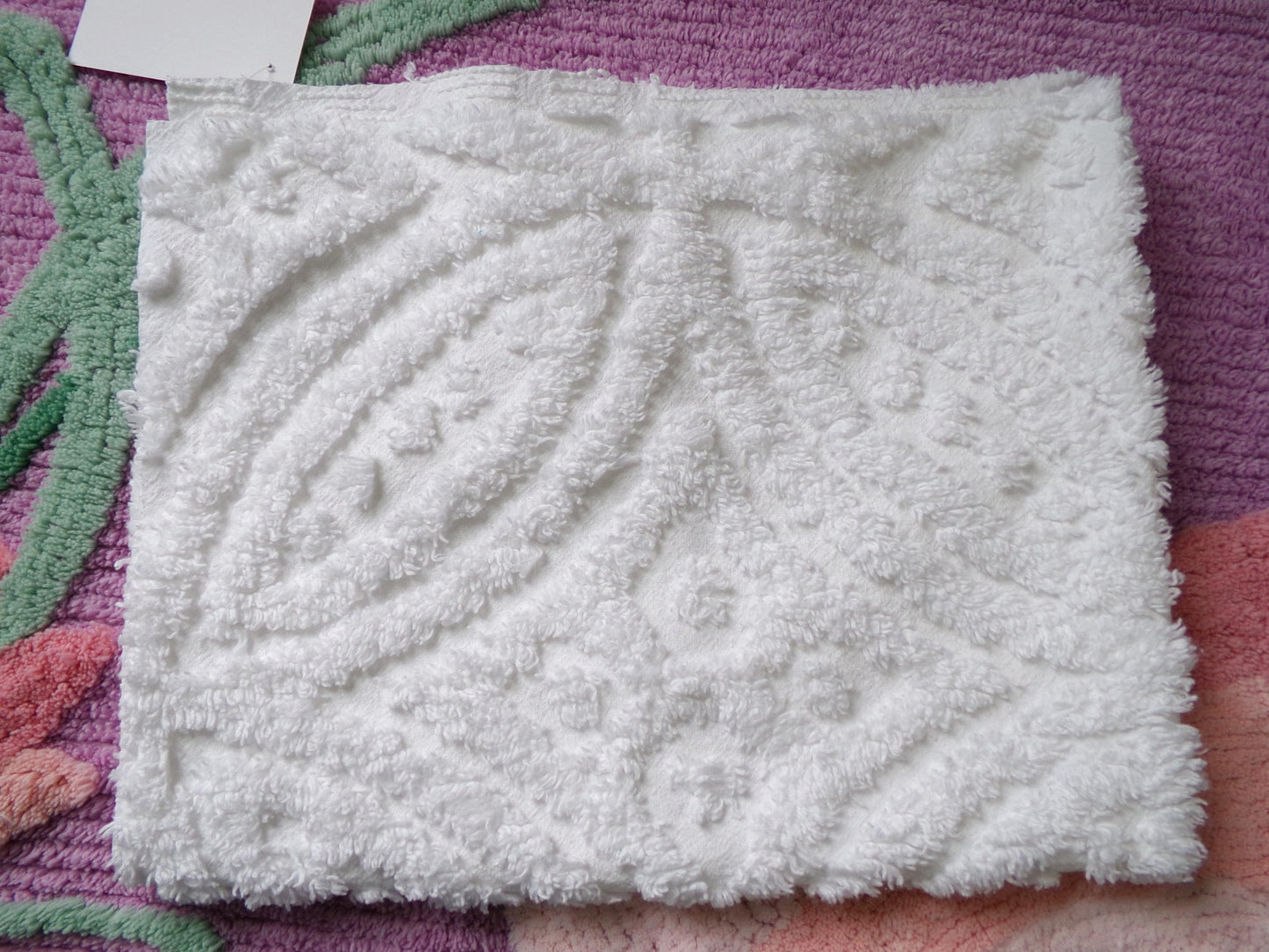 Elegant White Chenille Fabric Vintage Style Leaf Petal Medallion 20x24" Sewing & Quilt Material
