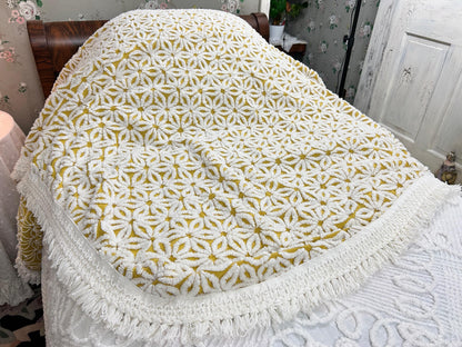 Boho Vintage Chenille Bedspread, Plush White Daisies Harvest Gold, TWIN Size