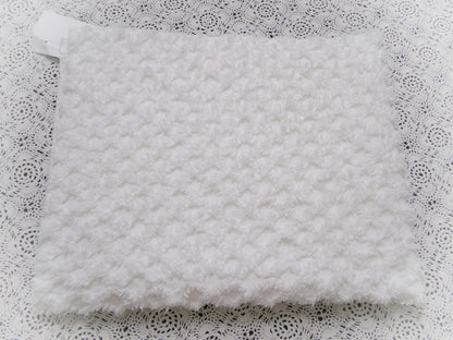 Soft White Vintage Chenille Fabric Diamond Lattice Geometric 18" x 24"