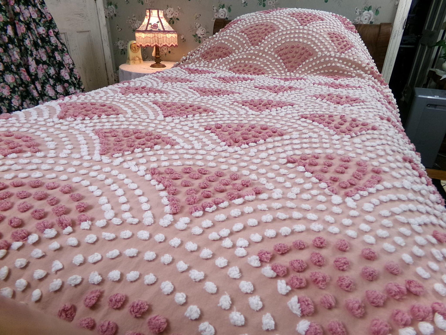 pink mermaid tails vintage chenille bedspread, antique twin size coverlet summer bedding