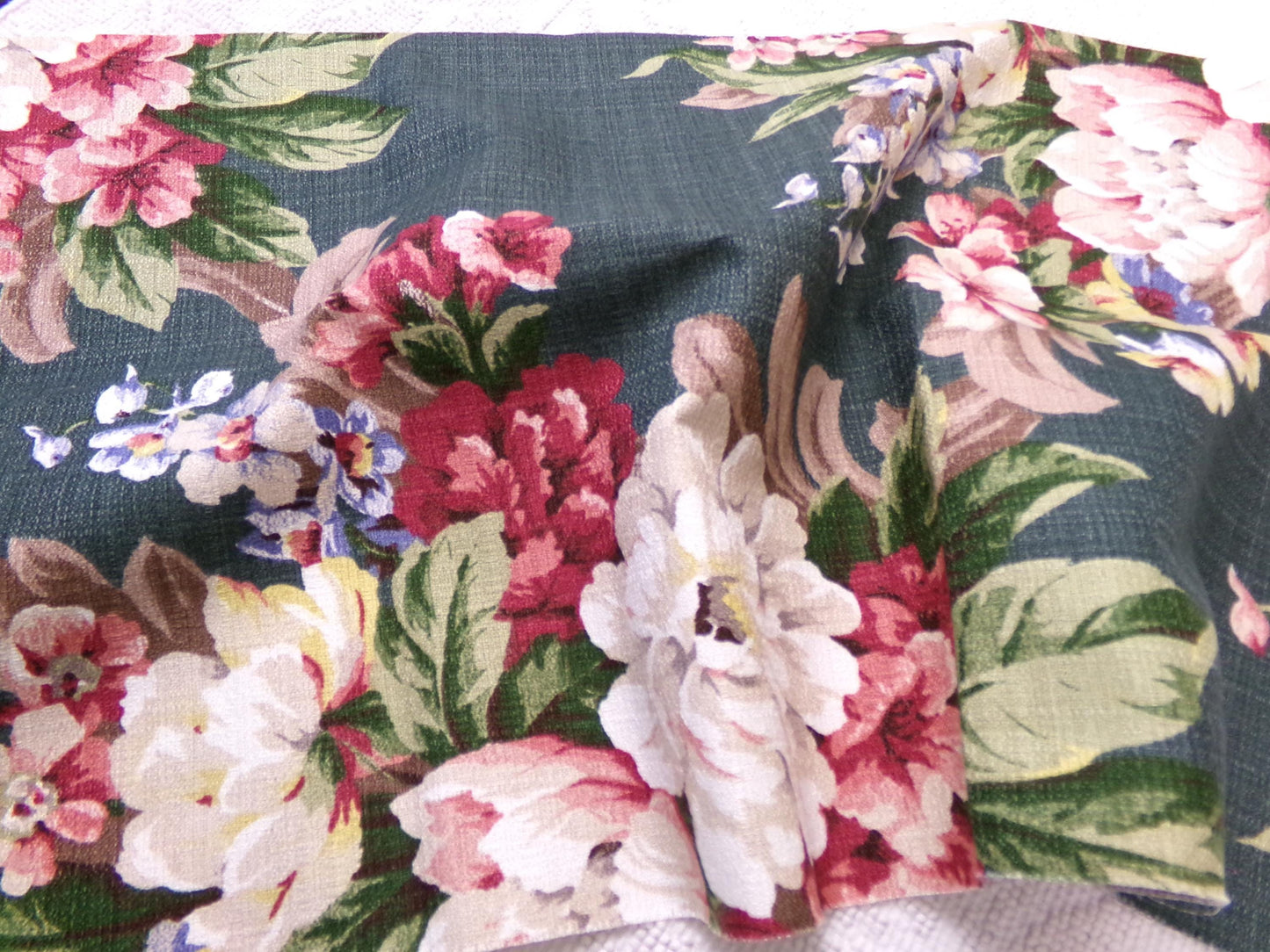 Vintage 1940s Style Repro Barkcloth Fabric Dark Green Cottage Garden Floral, 15.5" x 26"