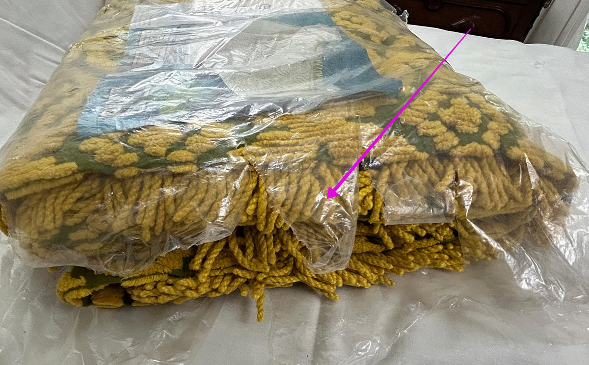 Avocado Olive Green Vintage Chenille Bedspread Boho Gold Wedding Rings, FULL Size NOS