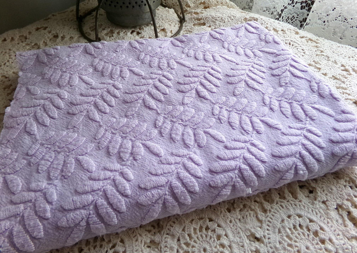 Lilac Fern Wisps Vintage Woven Fabric Piece, 19x25" Quilt Sewing Textile
