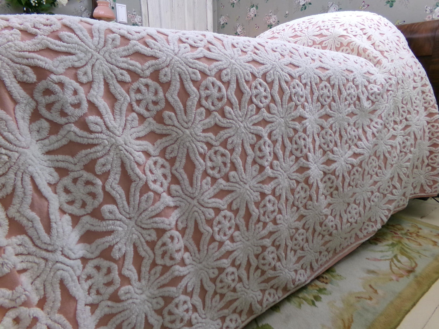 Chenille Bedspread Full Size Fairytale Snowflake Pinwheel Tufts, Feminine Vintage Cotton Bedding