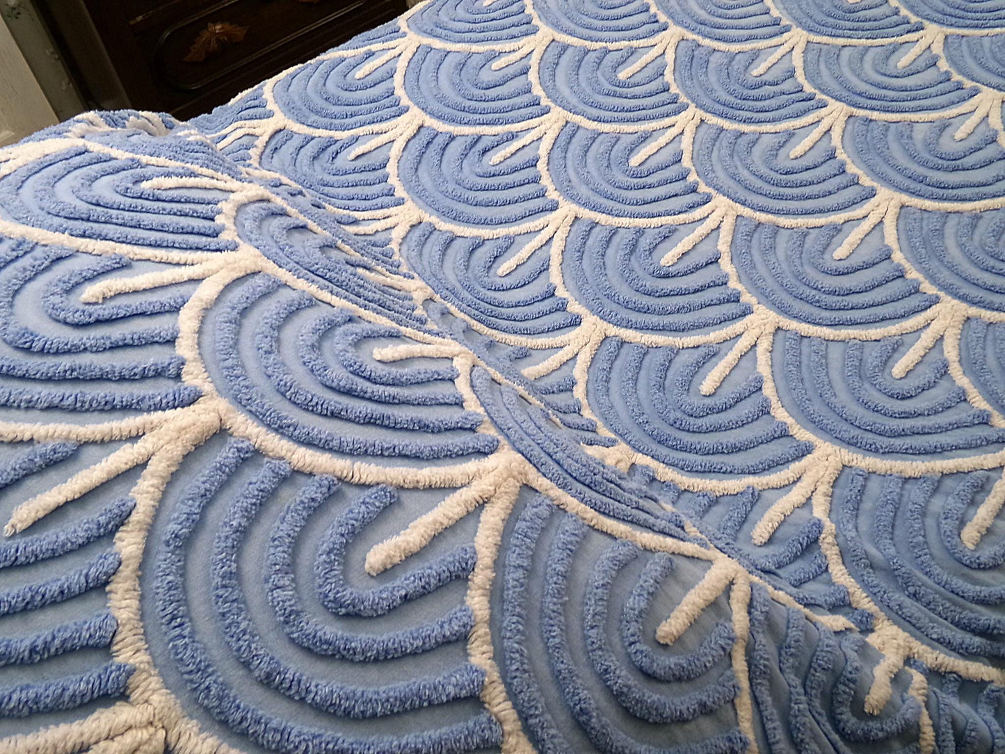 White & Blue Vintage Chenille Bedspread, Tidal Waves, Full Sz Shabby Seaside Cottage Style