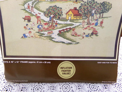 APPLE HARVEST Crewel Embroidery Kit, Vintage Paragon Needlecraft 0925, Primitive Farm Scene