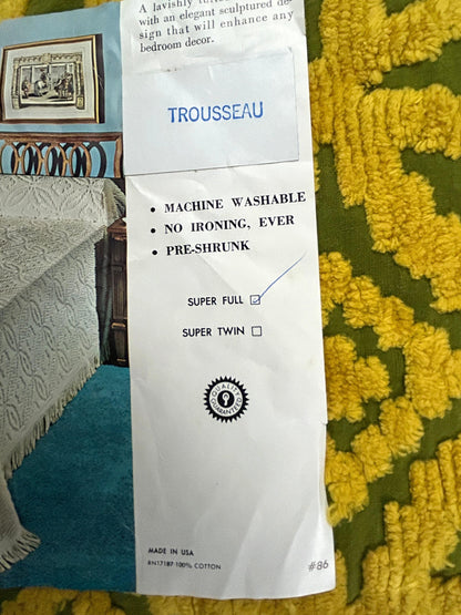 Avocado Olive Green Vintage Chenille Bedspread Boho Gold Wedding Rings, FULL Size NOS