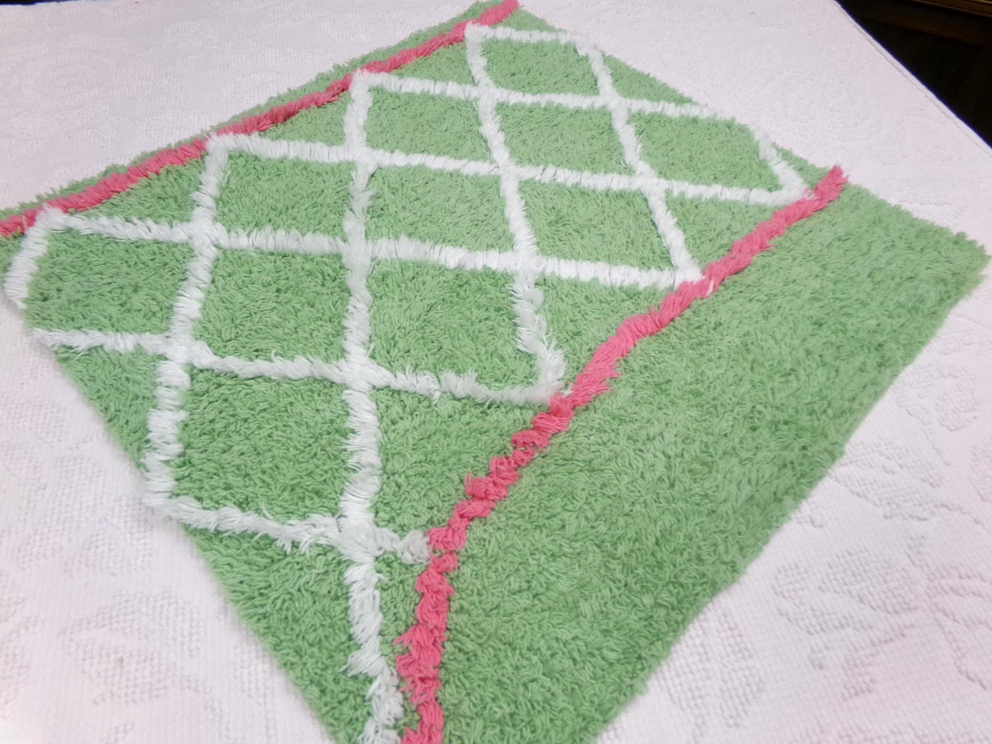 Vintage Chenille Bedspread Fabric Pc, White Trellis on Candy Apple Green, 19" x 20" quilt material