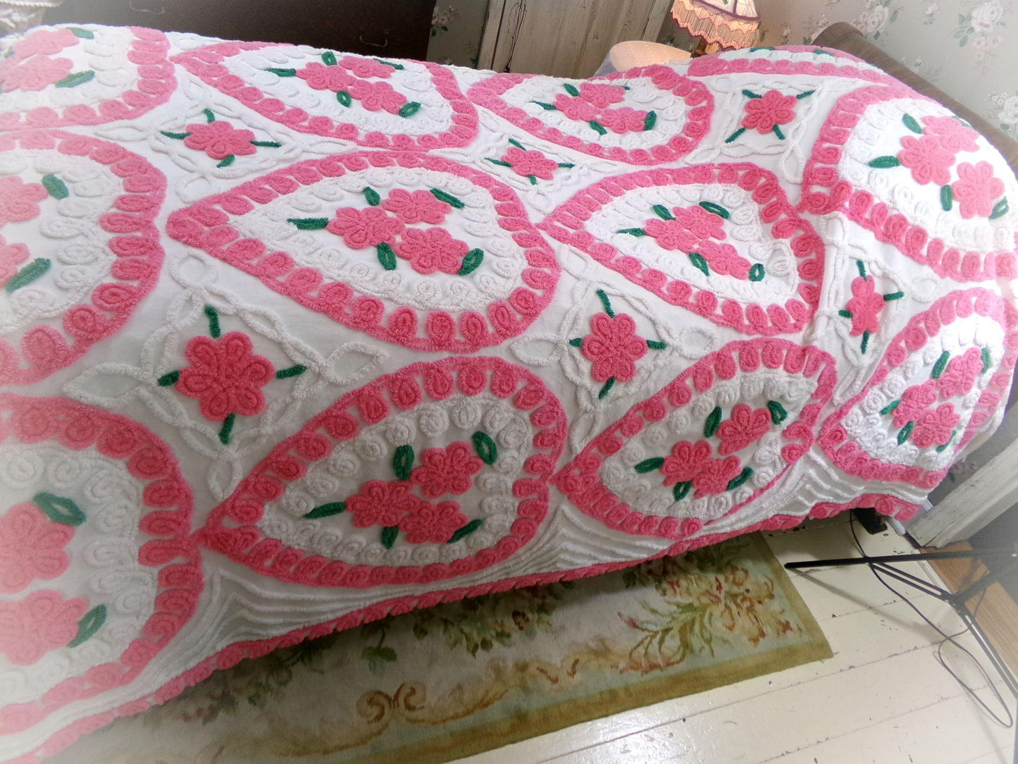 fairytale hearts vintage chenille bedspread, feminine pink & white sweetheart rose trios, romantic full size 100% cotton bedding