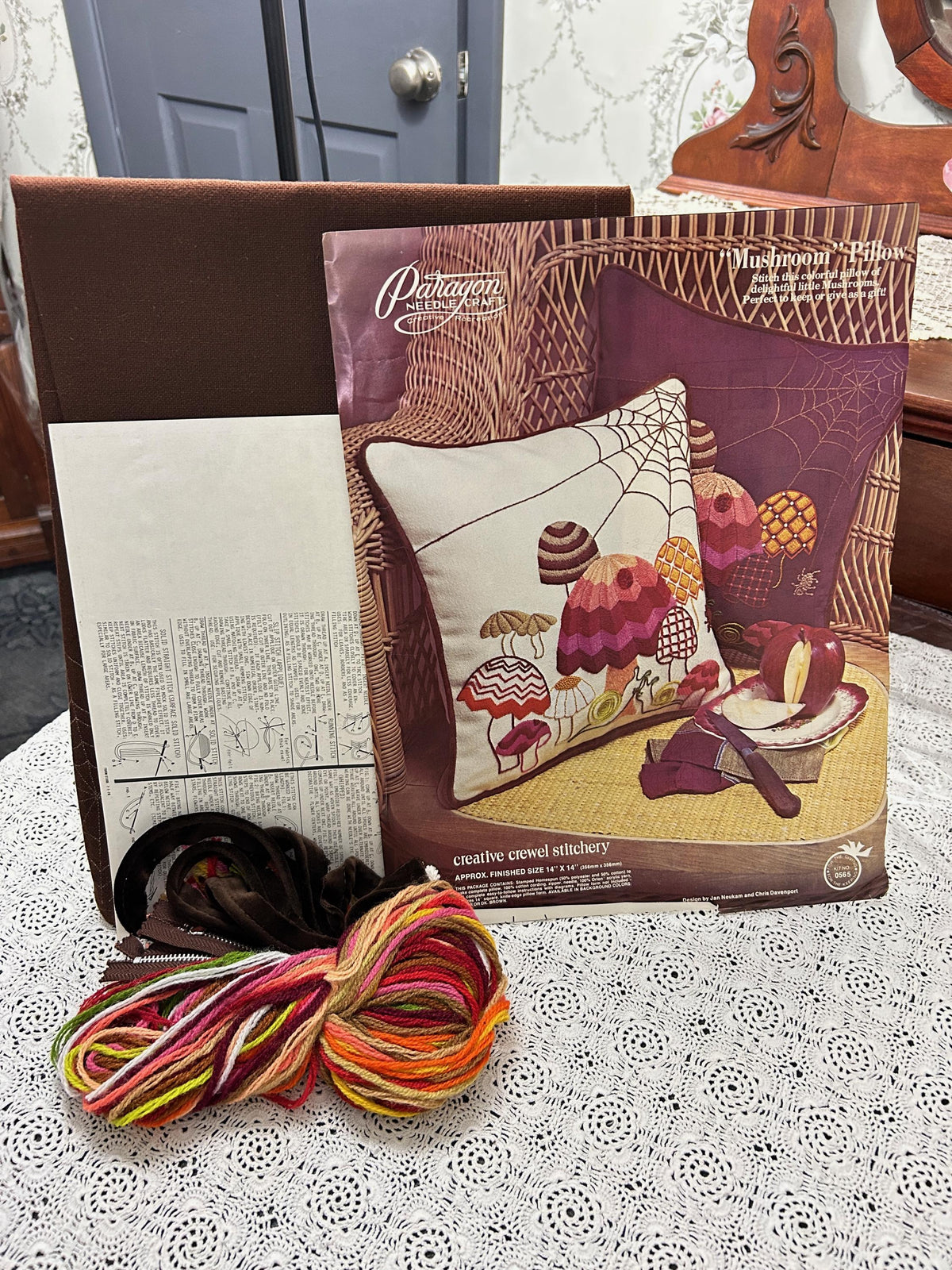 MUSHROOM PILLOW Boho Crewel Embroidery Kit, Vintage Paragon 0565 Dark Brown