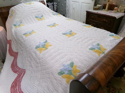 Country Cottage Chic 1950s Cotton Floral Vintage Chenille Bedspread, Full Size