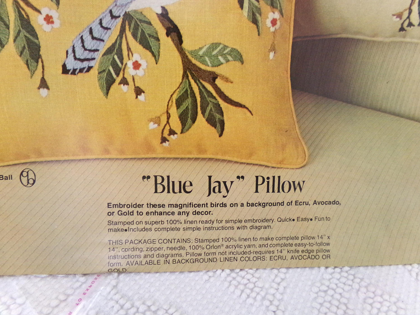 Blue Jay Birds Pillow Crewel Embroidery Kit Vintage Paragon Needlecraft 0162