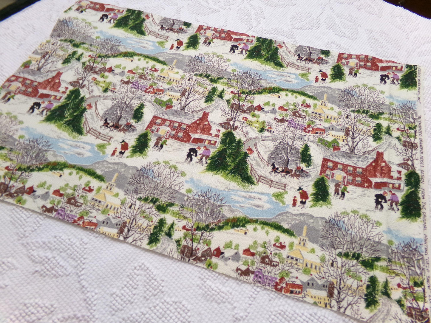 Grandma Moses DEEP SNOW Vintage Barkcloth Fabric, Midcentury Folk Art Winter Scene, 13" x 21"