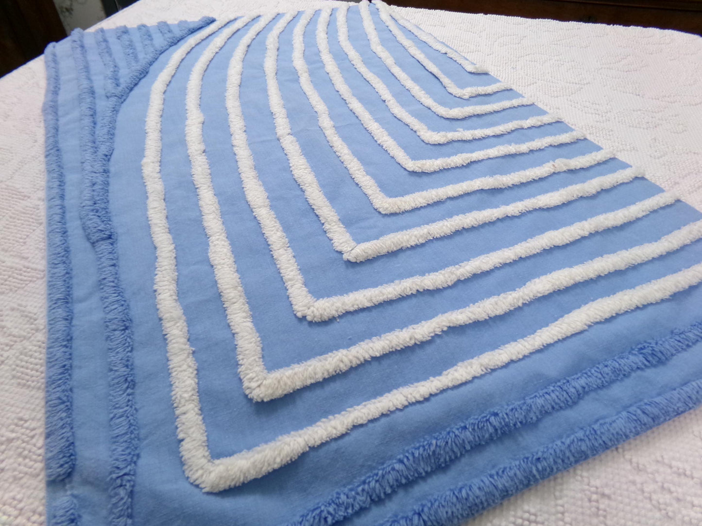 vintage chenille bedspread fabric, blue & white wave design, 27" x 19"