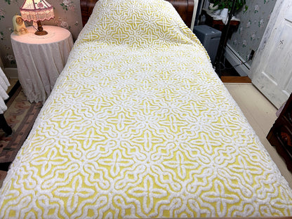 Celestial Stars Vintage Chenille Bedspread, Yellow & White Full Size Cotton