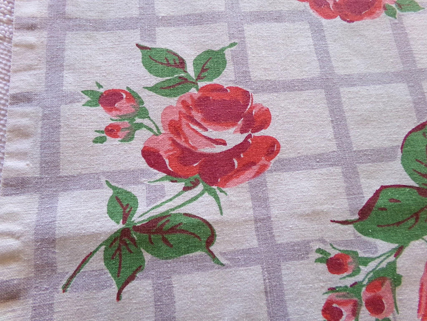 Romantic Lattice Rose Vintage Fabric Piece, Midcentury Style 14" x 31" inches for sewing material, upcycling, pc #1