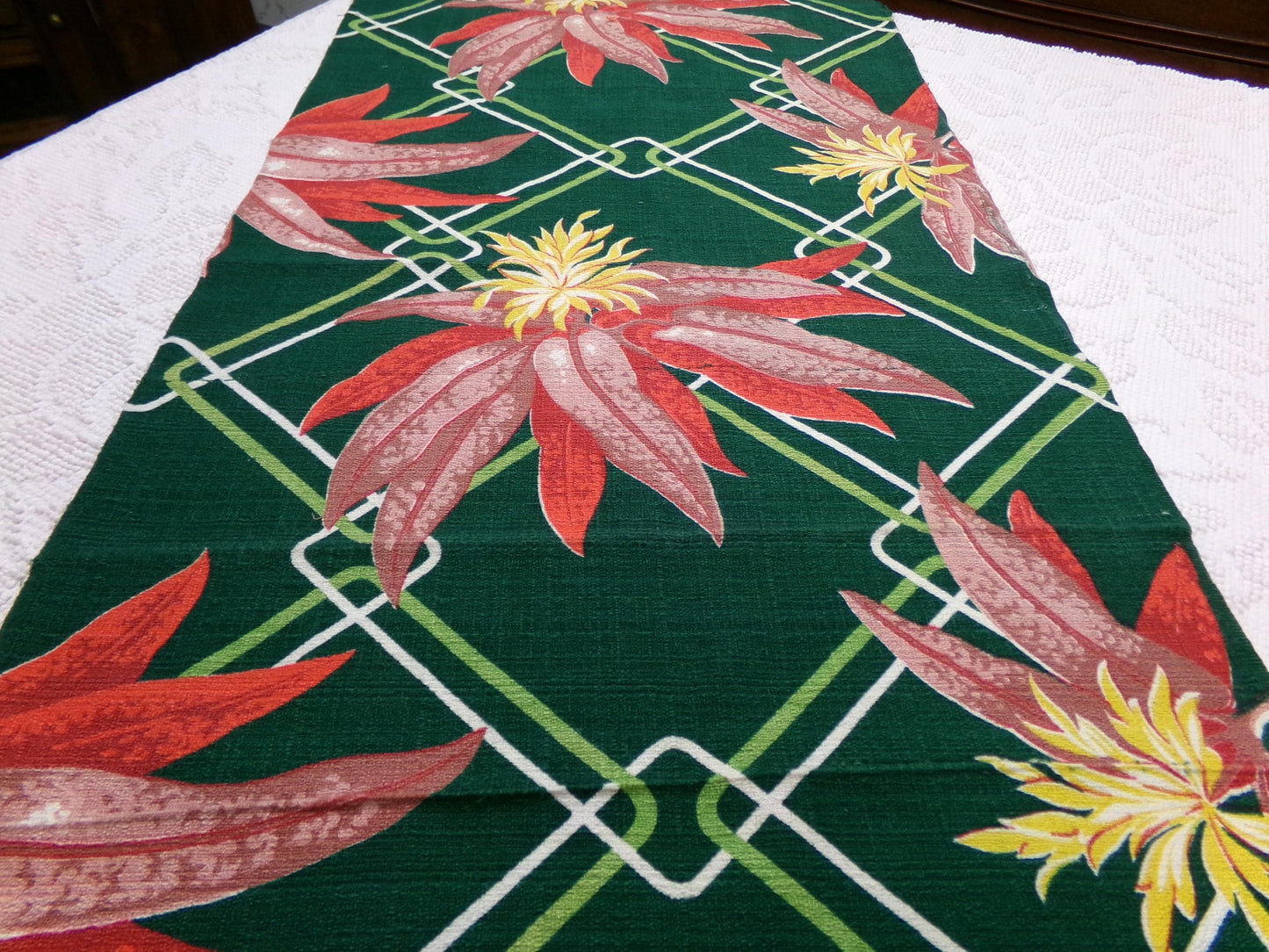 Shabby Vintage Barkcloth Fabric Tropical Tiki Hunter Green Exotic Lily Lattice 16x28"
