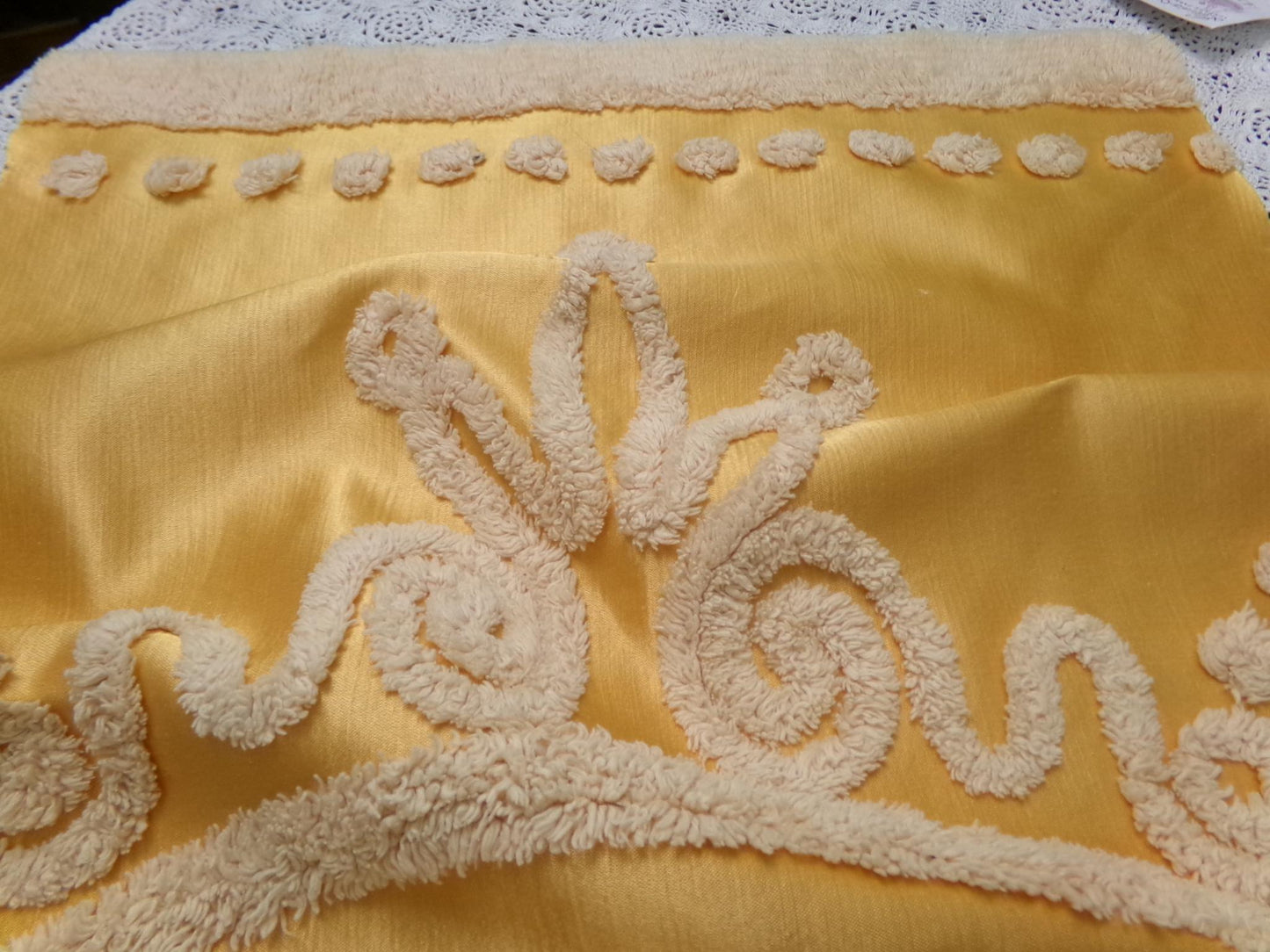 Shabby Gold Satin Vintage Chenille Tufted Fabric Swag Scroll 23x16"