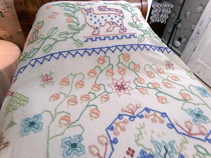Vintage Boho Chenille Bedspread, Rare Folk Art Fieldcrest Needletuft Tribal Design, Full Size Cotton Bedding