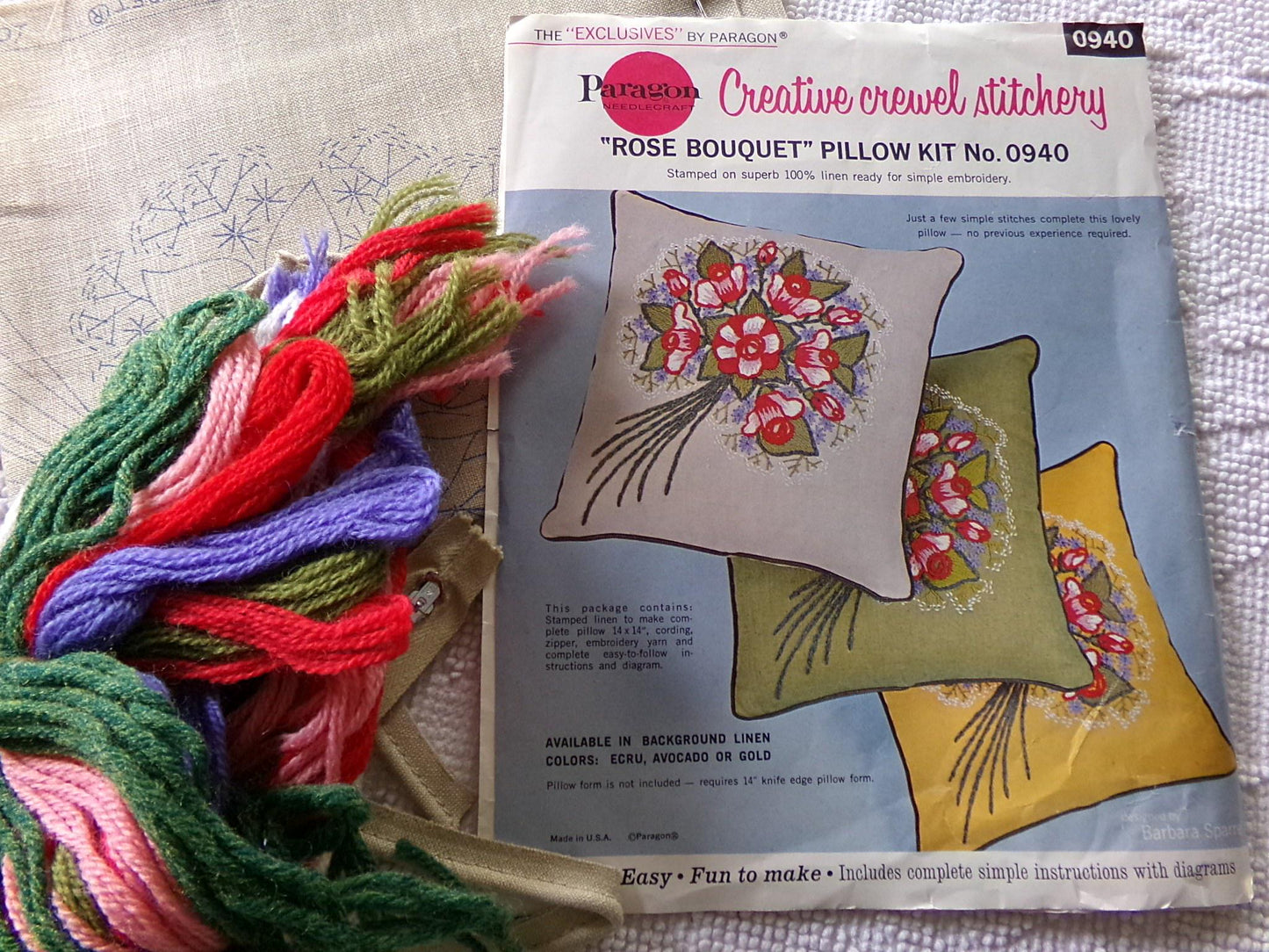 ROSE BOUQUET Pillow Crewel Embroidery Kit, Vintage Paragon Creative Stitchery #0940, Design by Phyllis Hall