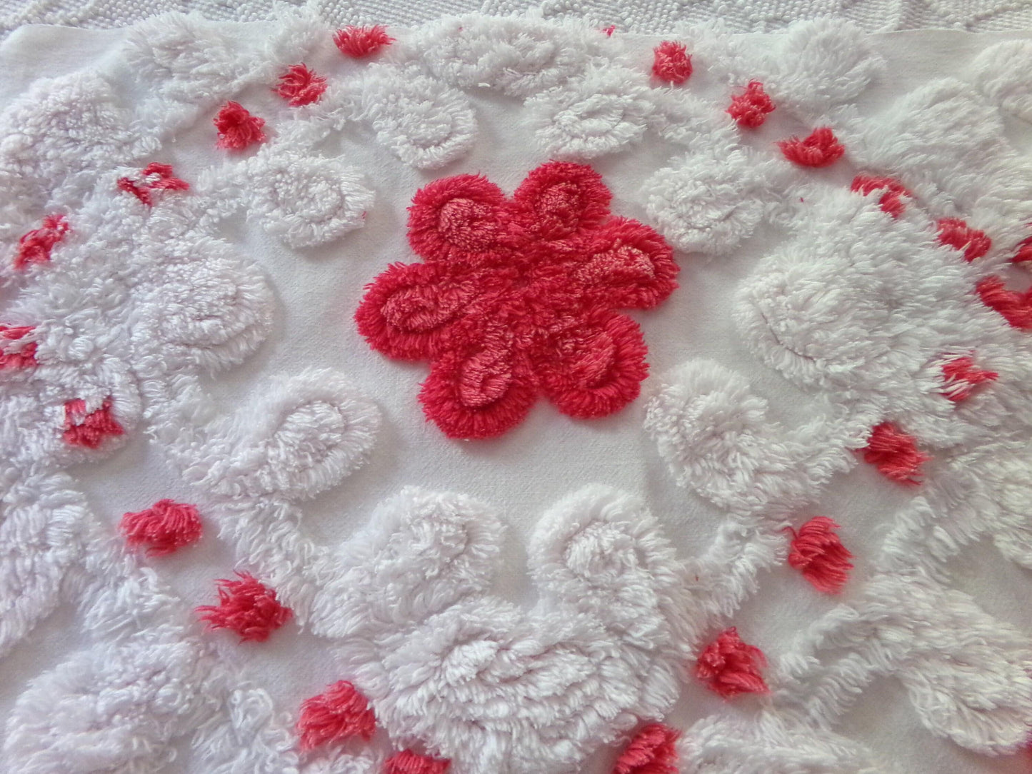 Roses in Snow Vintage Chenille Fabric, Red & White Plush Swirl 18" x 21" Inch Piece