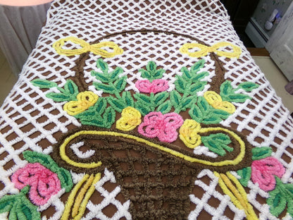 Vintage Chenille Bedspread Chocolate Brown Flower Basket Scallop Pom Pom Trim Full