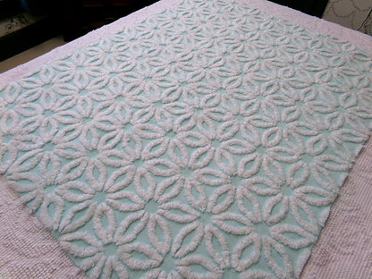 aqua & white daisy vintage chenille fabric, 20" x 24" piece of cottage style sewing quilt material