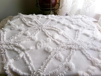 Classic White Vintage Chenille Fabric, Wedding Ring Pops Sewing & Quilt Material 20" x 25