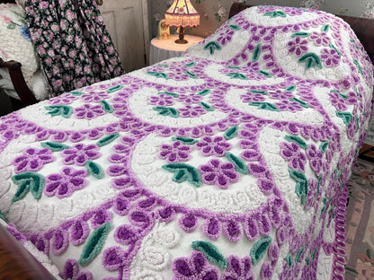 Meadow Violets Vintage Chenille Bedspread, Lavender & White Full Size Cotton