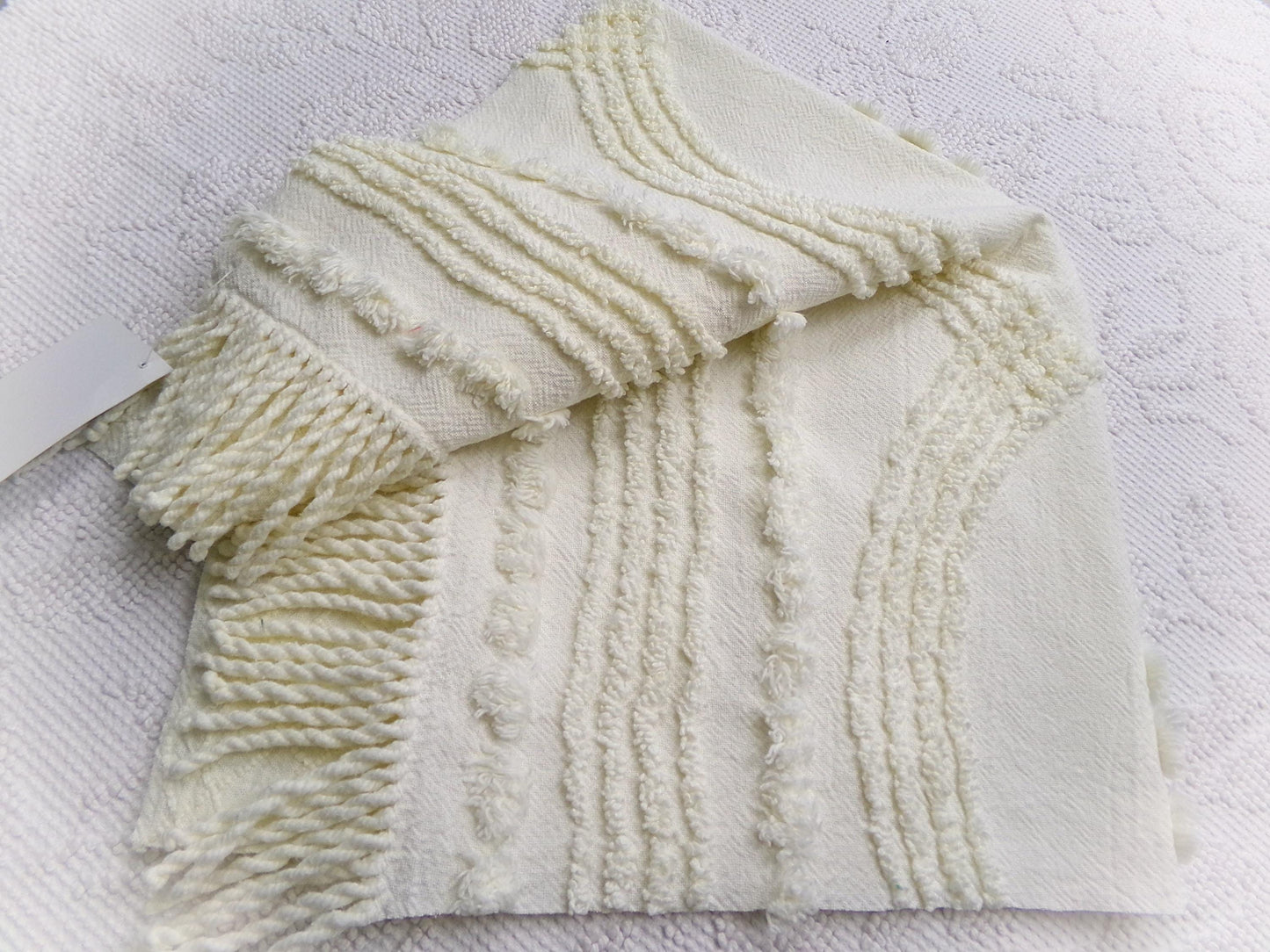 Elegant Vintage Chenille Fabric, Timeless Needletuft Design w/ Fringe Edge, 18" x 21.5" Piece Craft & Quilt Material
