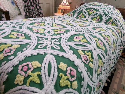 Vintage Chenille Bedspread, Emerald Green Floral Wedding Rings, Accent Fringe, Full