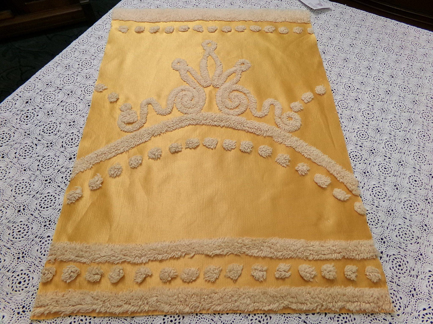 Shabby Gold Satin Vintage Chenille Tufted Fabric Swag Scroll 23x16"