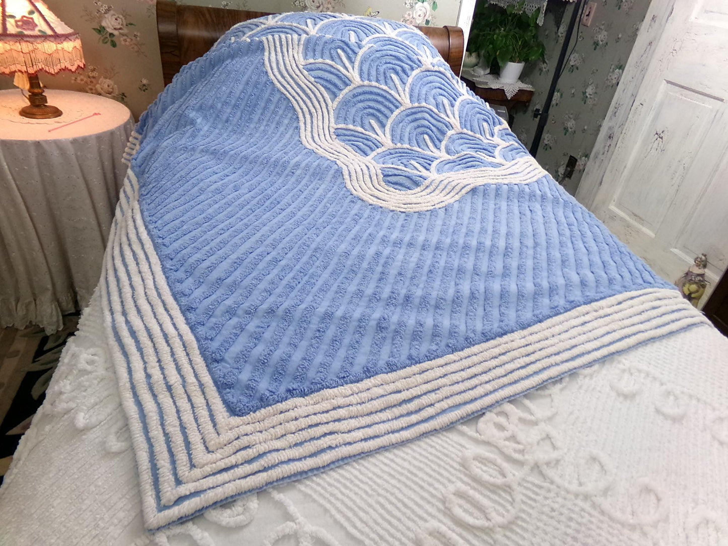 White & Blue Vintage Chenille Bedspread, Tidal Waves, Full Sz Shabby Seaside Cottage Style