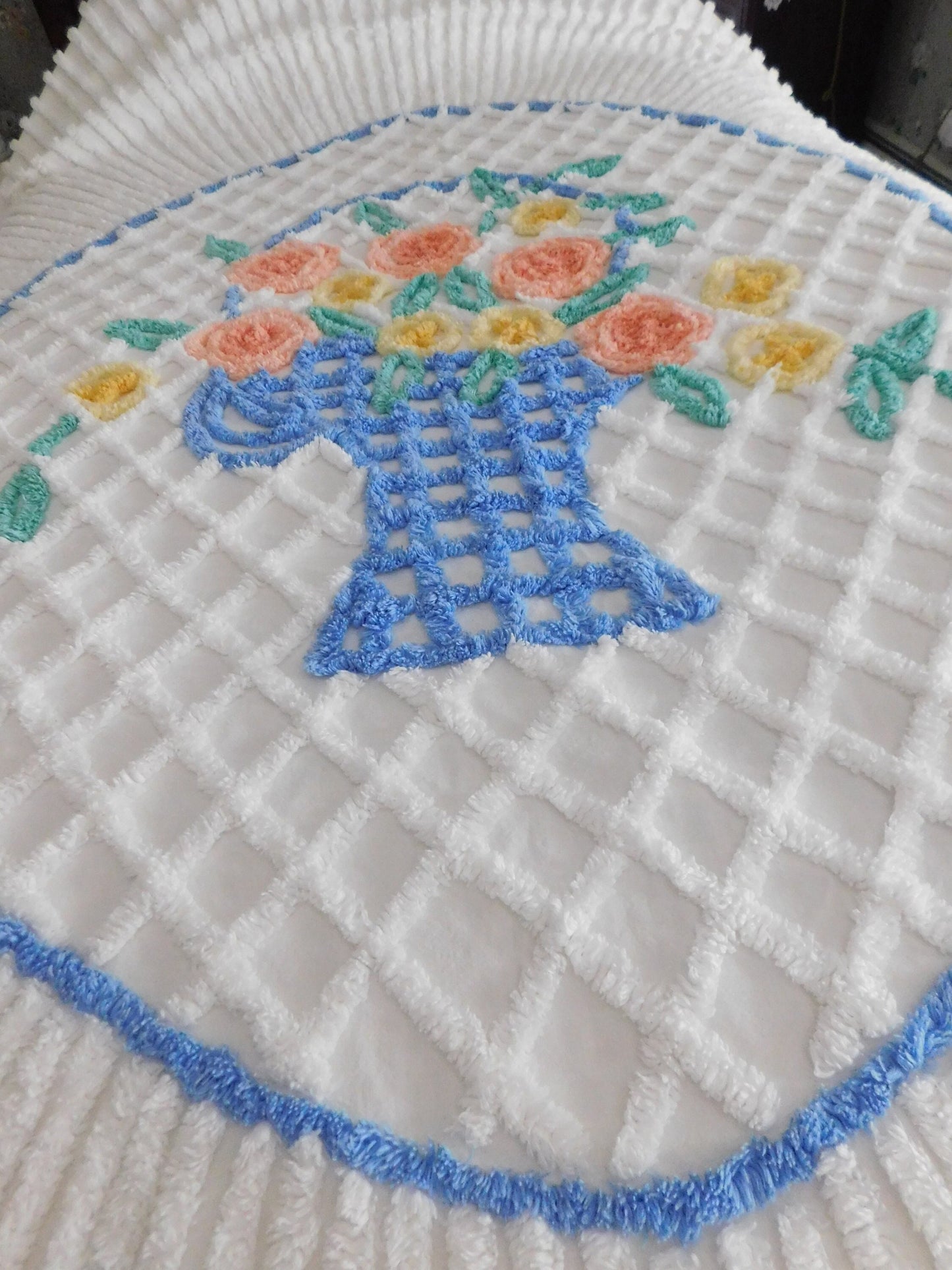 cottage style vintage chenille bedspread, spring flower basket on radiating white sunburst tufting, full size cotton bedding