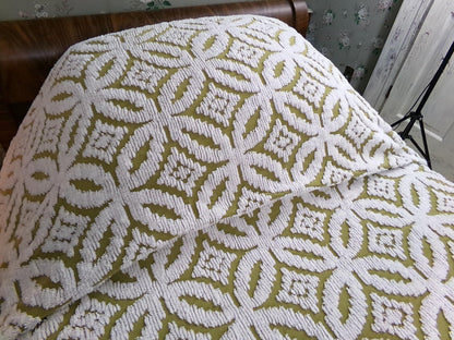 Boho Vintage Chenille Bedspread, Full Size Olive Green White Tufted Geometric Design