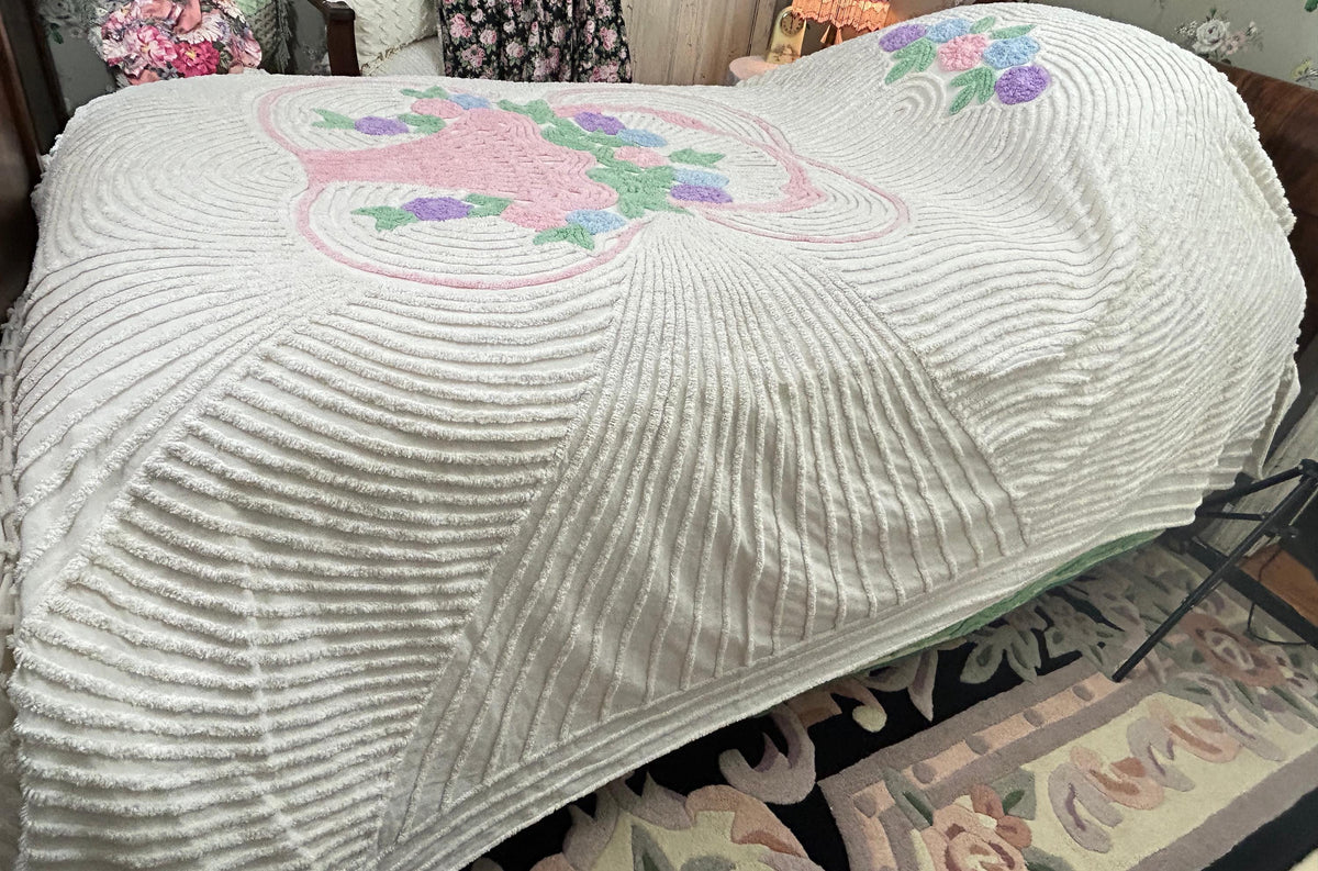 Vintage Chenille Bedspread Pink Flower Basket White Full Size Bed Cover