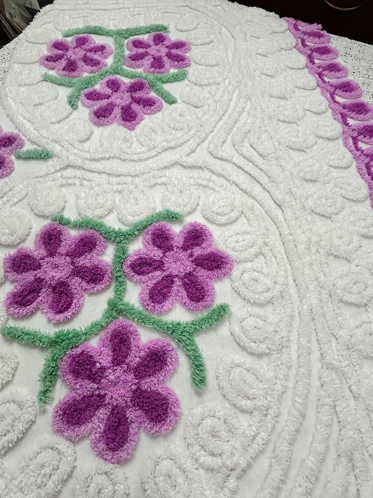 Little Violets Vintage Chenille Bedspread Fabric Sewing Quilt Material 20x30"