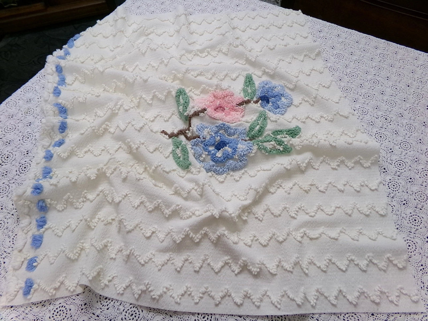 Vtg Chenille Bedspread Fabric Floral Seersucker Zig Zag 24x28" Sewing Material