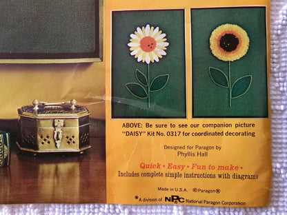 BLACK-EYED SUSAN Boho Crewel Embroidery Kit, Vintage Paragon Stitchery 0318 Phyllis Hall