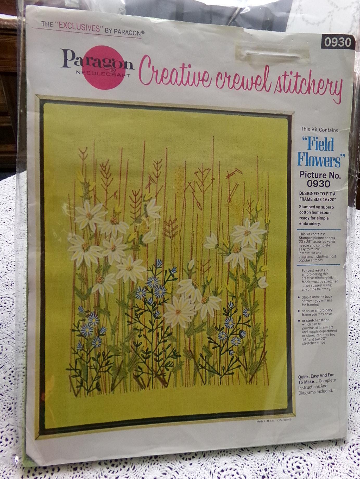 FIELD FLOWERS Vintage Crewel Embroidery Kit Paragon Needlecraft 0930 Boho Wall Art