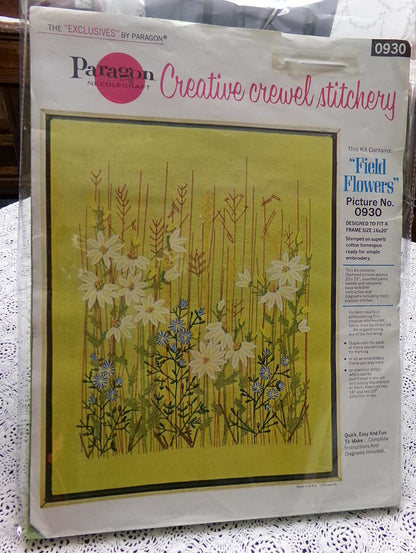 FIELD FLOWERS Vintage Crewel Embroidery Kit Paragon Needlecraft 0930 Boho Wall Art