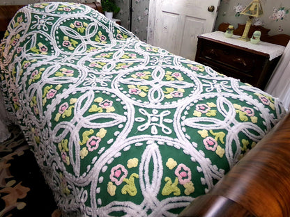Vintage Chenille Bedspread, Emerald Green Floral Wedding Rings, Accent Fringe, Full